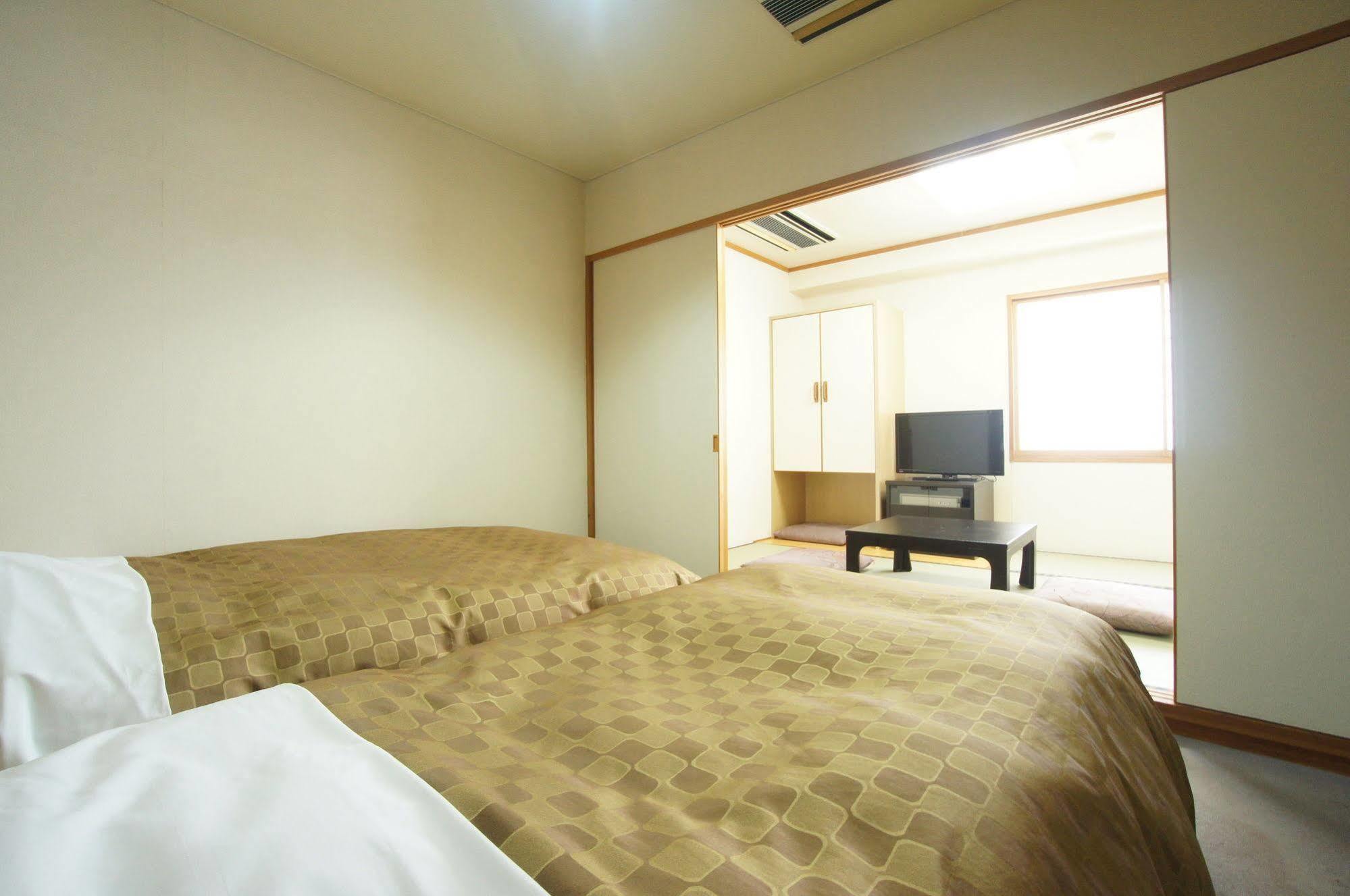 ロイヤルイン水戸-旧ホテルトレンド水戸- Mito  Exterior photo